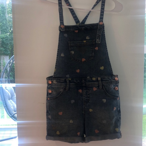 Jean shorts romper with hearts - Picture 1 of 6